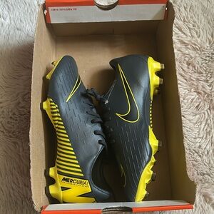 Nike Mercurial Vapor 12 Pro FG Size 7.5 men wmns 9Dark Grey/Black-Yellow